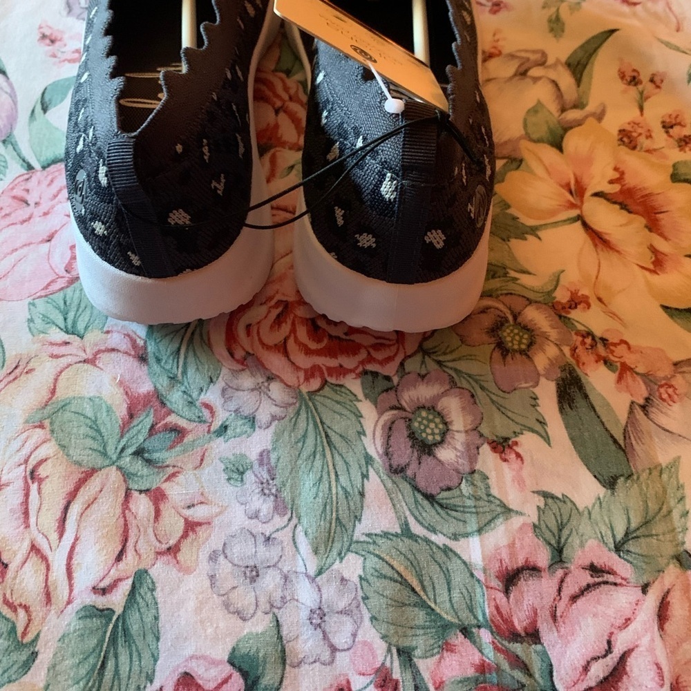 Women's Black and White Slip-On Shoes - Picture 11 of 14